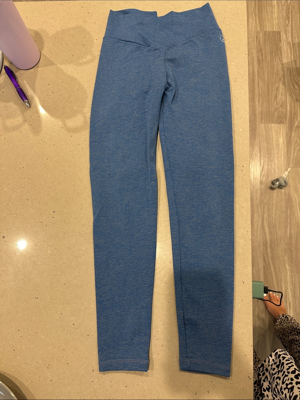 Allure the Brand scrunch leggings
